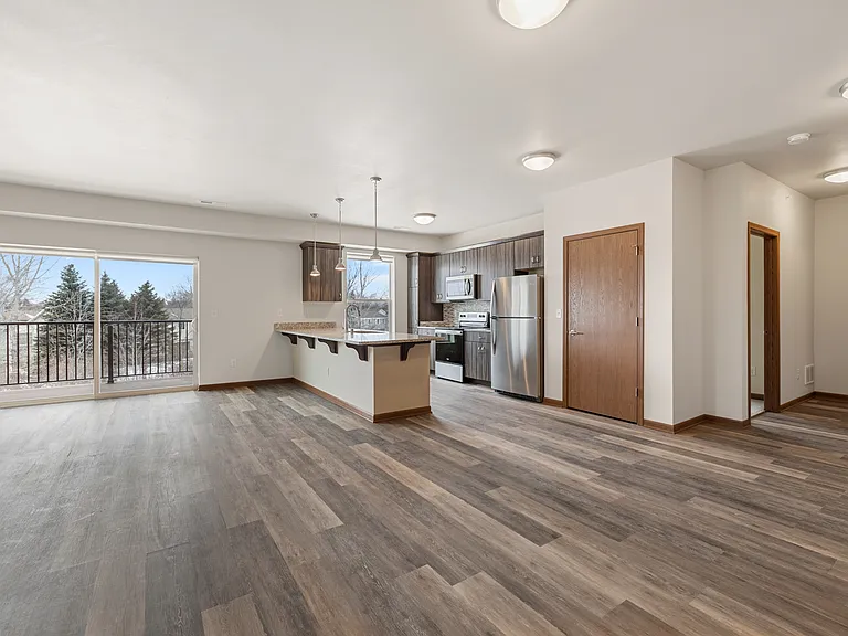 Saxony Village Apartments — Photo 29