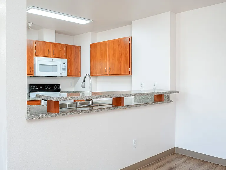 Center Pointe | Kitchen