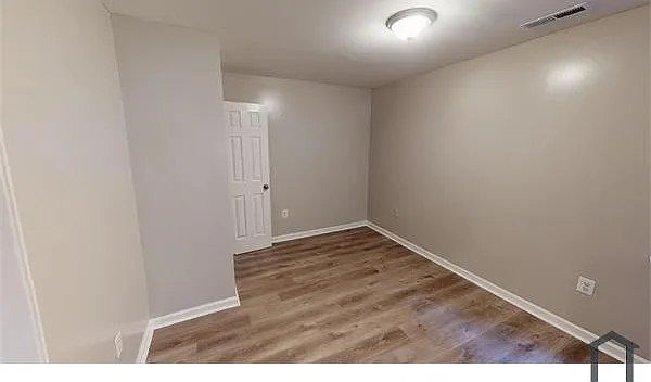 3 bed, $2,549 — Photo 2