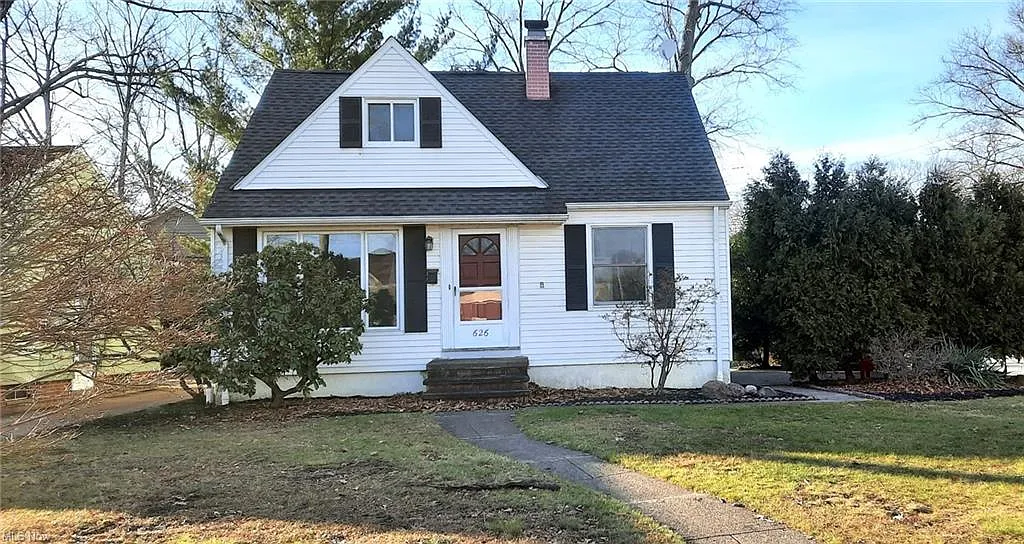626 Oakmoor Rd photo 1