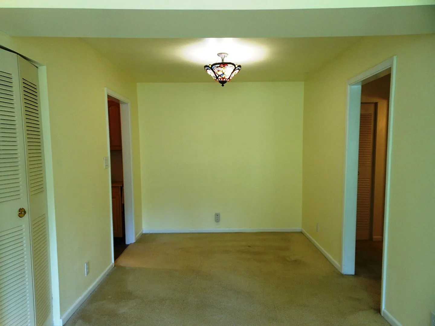 2527 Hydraulic Road #52 — Photo 4