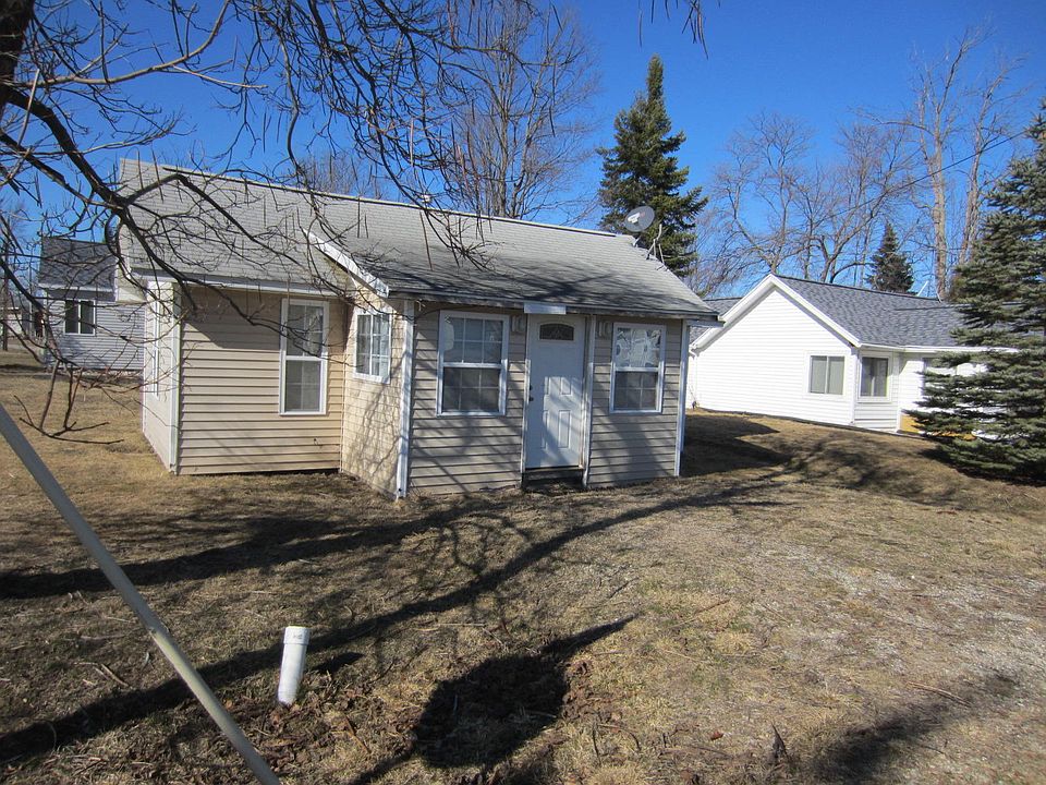 1st image of 212 Brown St