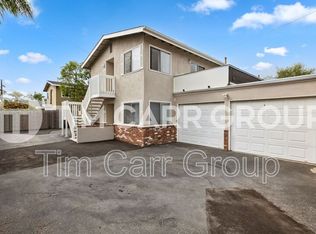 375 Woodland Pl UNIT B, Costa Mesa, CA 92627