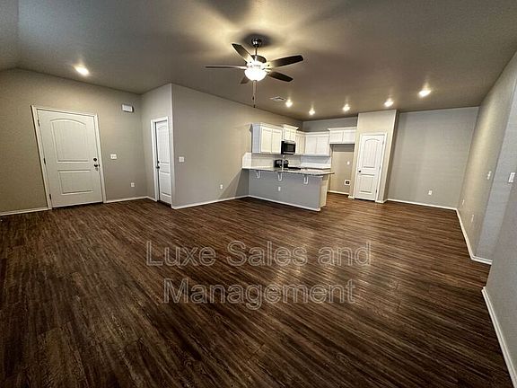5th image of 10918 NW 119th St