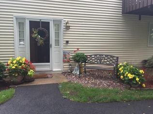 344 Chatham Cir, Warwick, RI 02886