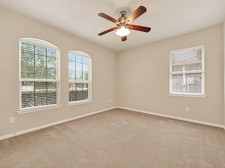 111 Pheasant Run Dr — Photo 33