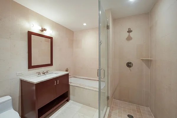 Rented by Compass | media 9