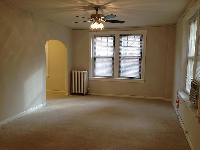 St. Regis Apartments — Photo 11
