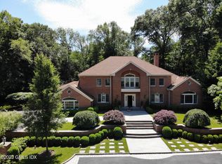 10 Gray Oaks Ln, Greenwich, CT 06830