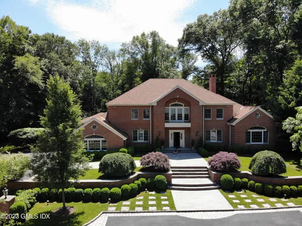 10 Gray Oaks Ln, Greenwich, CT 06830