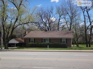 4831 Antioch Rd, Overland Park, KS 66203