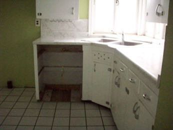 3rd image of 108 S Court St