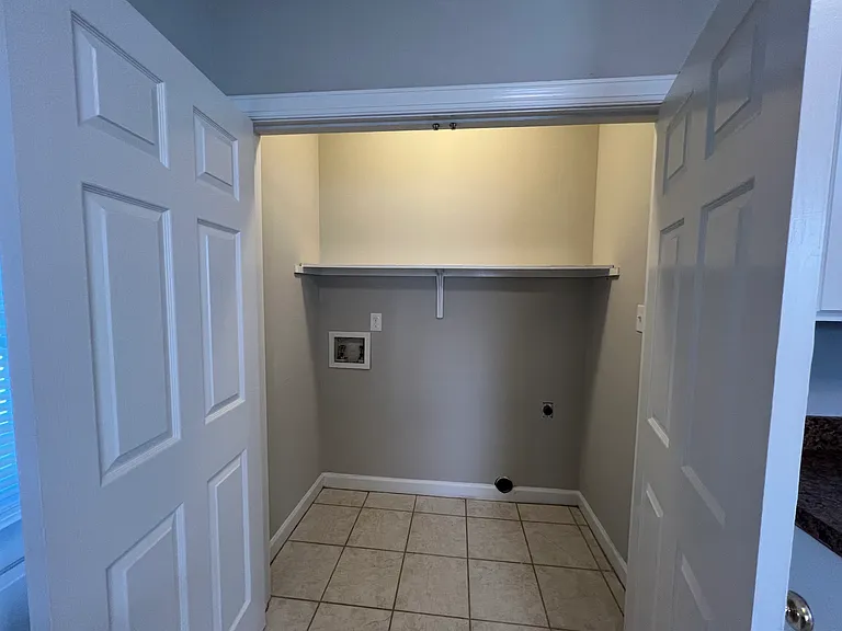 Laundry Room with washer/dryer hookups!!
