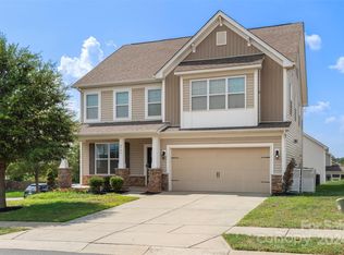 8946 Inverness Bay Rd, Charlotte, NC 28278