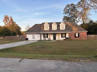 31 Escape Dr, Carriere, MS 39426