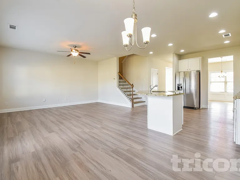 4020 Bella View Ln — Photo 5