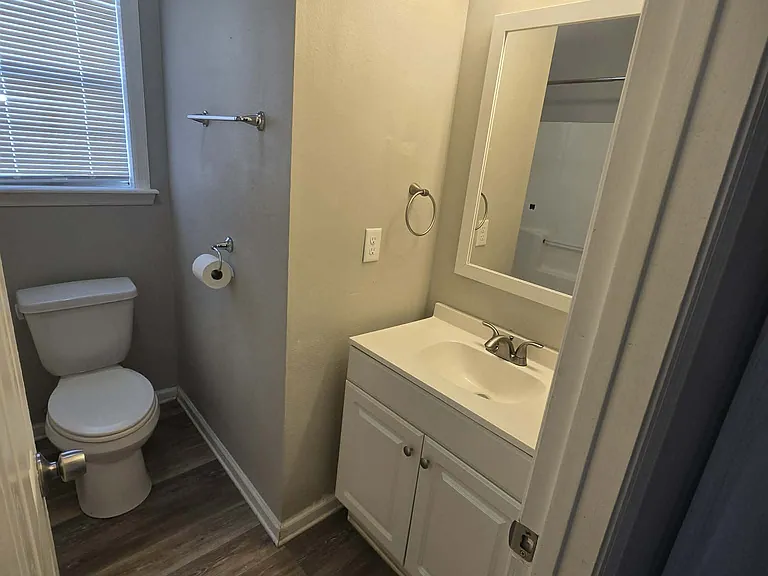 1779 Wayland Park Dr — Photo 11