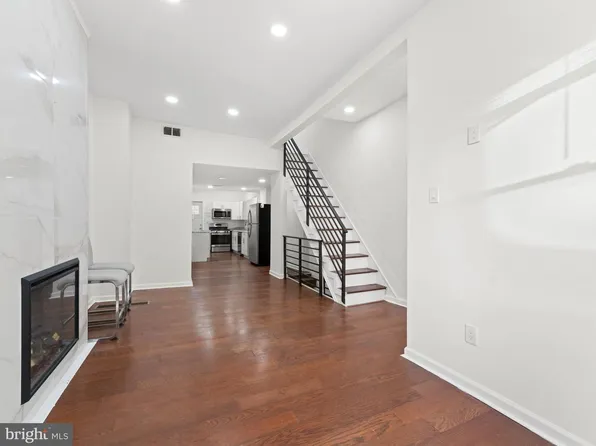 2443 Nicholas St, Philadelphia, PA 19121