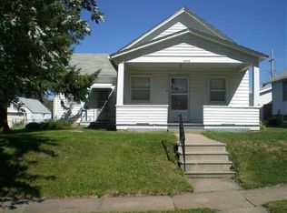 3930 R St, Omaha, NE 68107