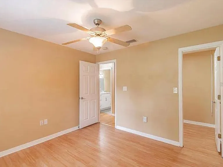 4914 N Mendenhall Dr — Photo 9