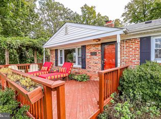 8113 Carlyle Pl, Alexandria, VA 22308