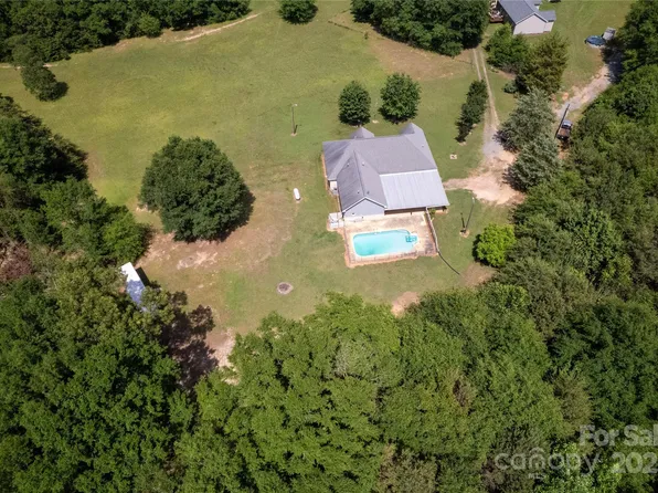 180 B And B Trl, Mooresboro, NC 28114