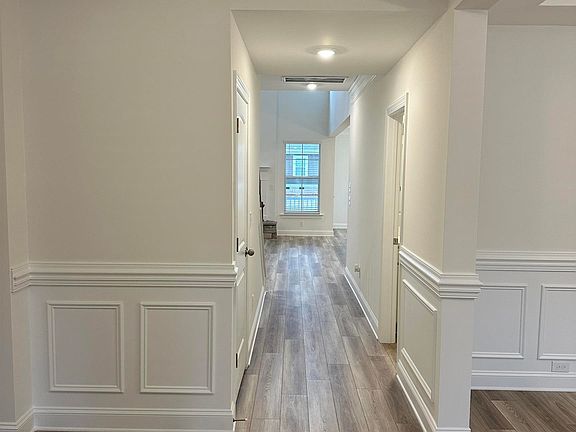 5th image of 121 Playground Rd