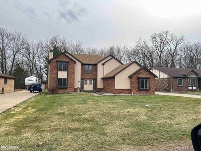 5552 Southlawn Dr, Sterling Heights, MI, 48310