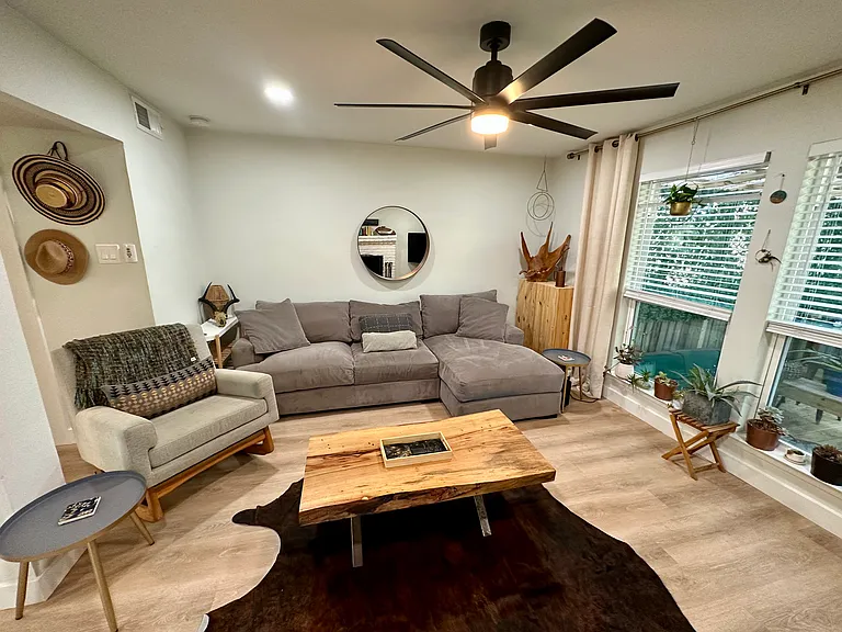1308 Matthews Ln #B — Photo 11