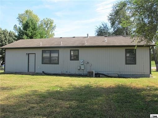 2nd image of 33844 W 88th St