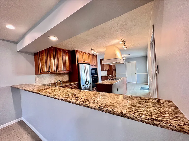11407 Briar Rose Dr — Photo 15