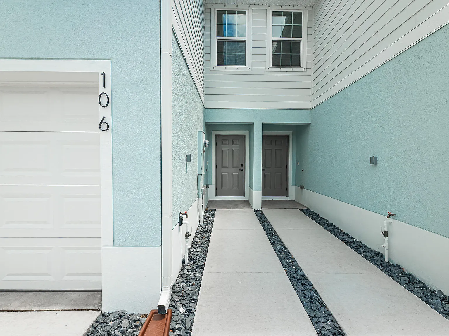 3 bed, 2.5 bath, 1440 sqft, $2,300 — Photo 2