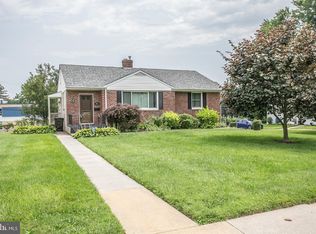 16 Colonial Ave, Norristown, PA 19403