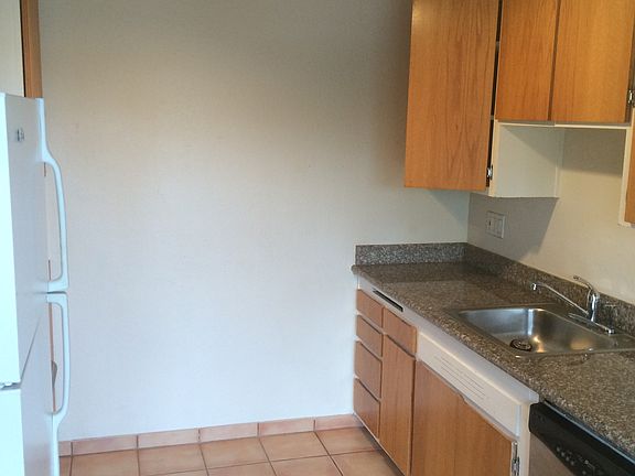 3rd image of 5900 Laird Ave APT A