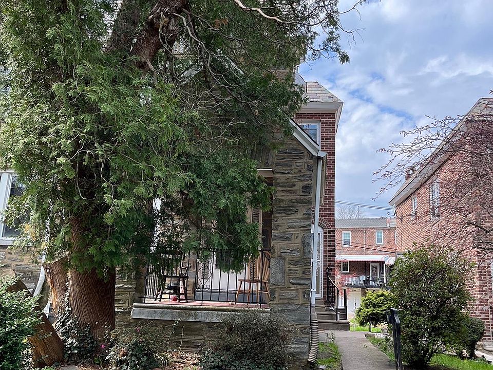 1st image of 5721 Woodbine Ave
