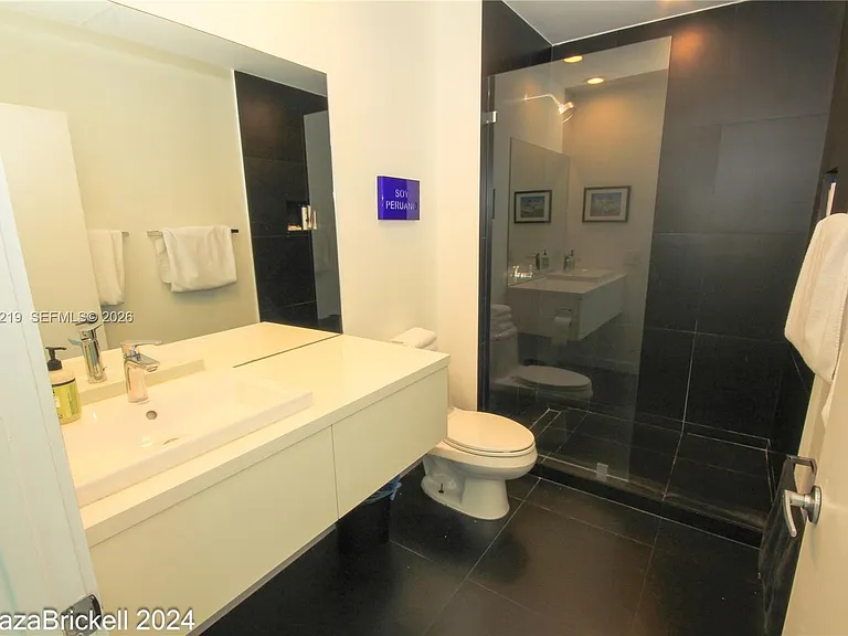 950 Brickell Bay Dr #5002 — Photo 31