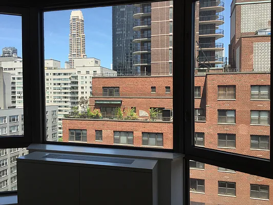 Rented by Keller Williams NYC | media 27