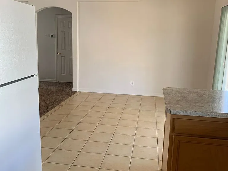 3301 Tolteca Dr — Photo 9