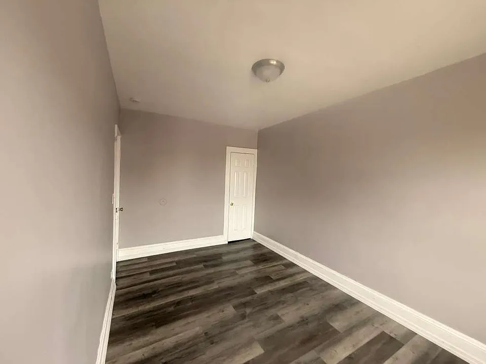 14300 Lakeshore Blvd #2