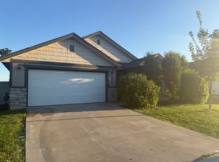 3827 E Holly Ridge Dr, Nampa, ID 83686