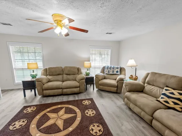 158 County Road 1733, Clifton, TX 76634