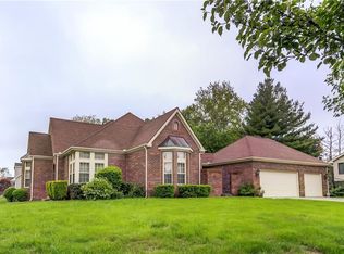1202 Meadowview Dr, Decatur, IL 62526