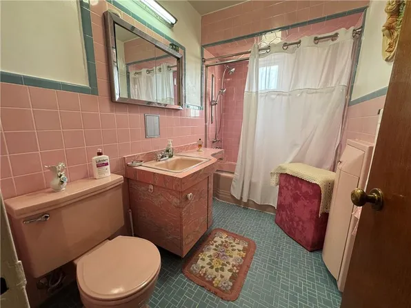 1992 West 13th Street image 14 of 23