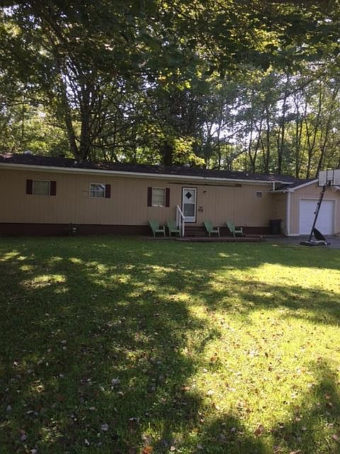 2nd image of 1187 Stewart Ln