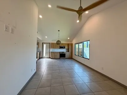 1321 East Iris Avenue - 4 — Photo 4