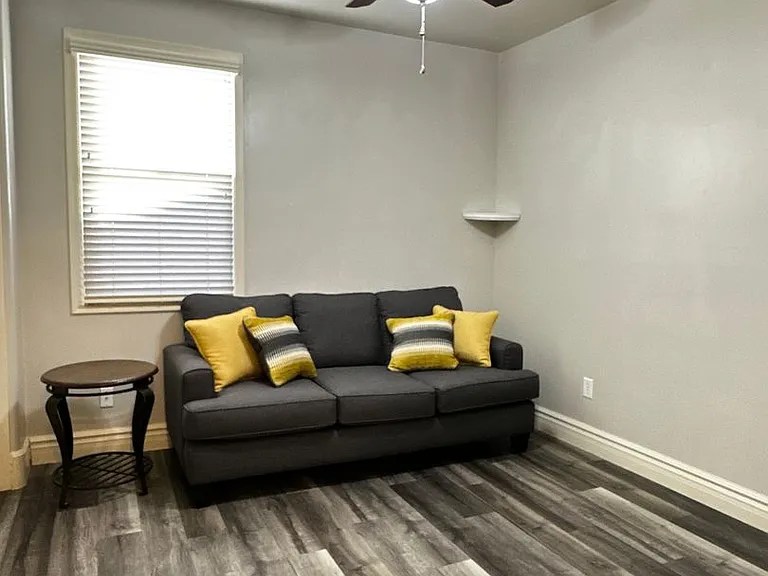 2303 E Dogwood Dr — Photo 29