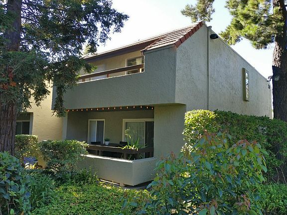 2nd image of 287 Tradewinds Dr APT 12