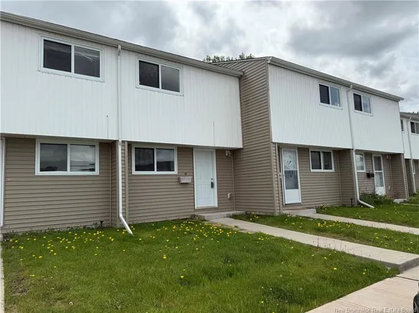 24 Suffolk St #18, Riverview, NB E1B 4K6