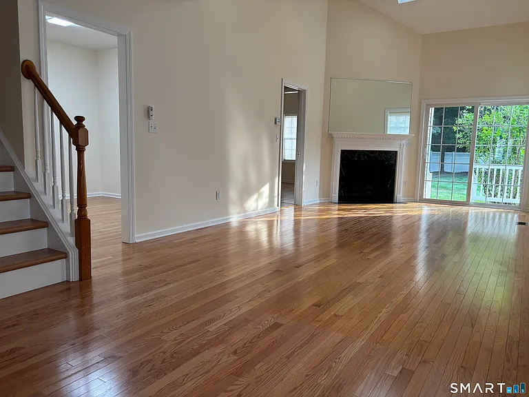 511 Elm St #9-1 — Photo 8
