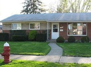 25579 Loretta Ave, Warren, MI 48091